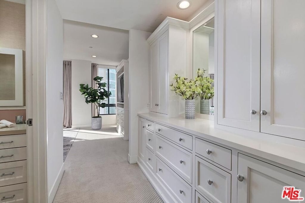 10350 Wilshire Boulevard - Photo 23