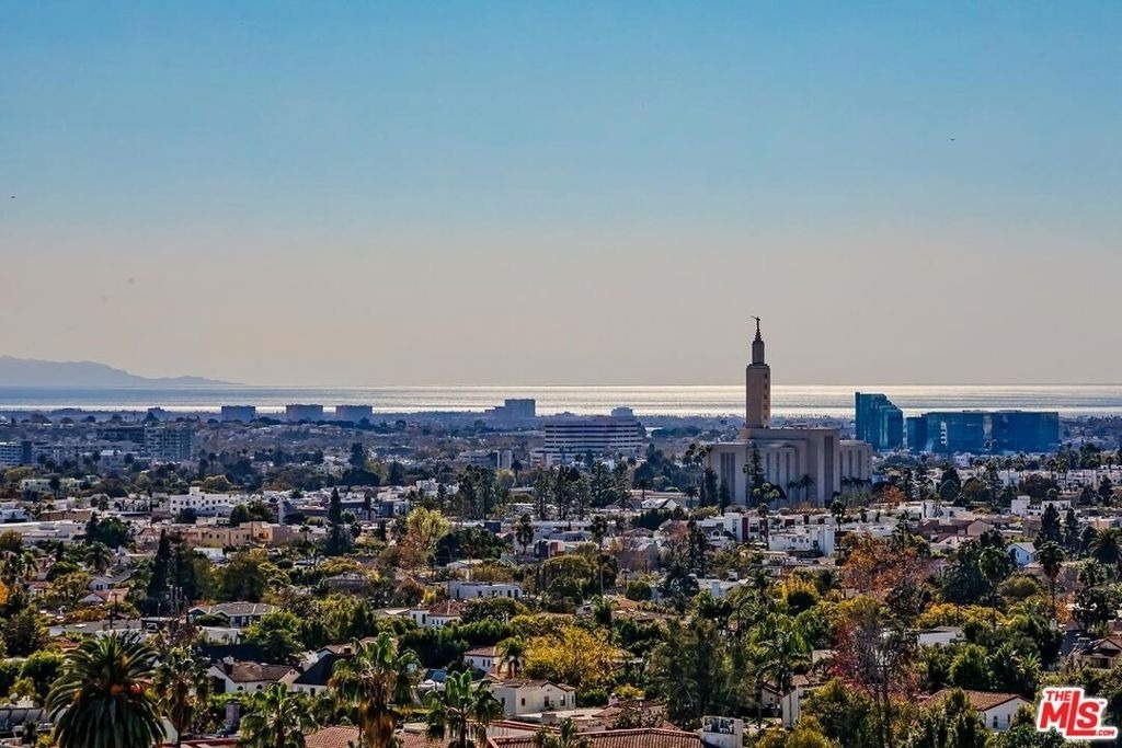 10350 Wilshire Boulevard - Photo 14