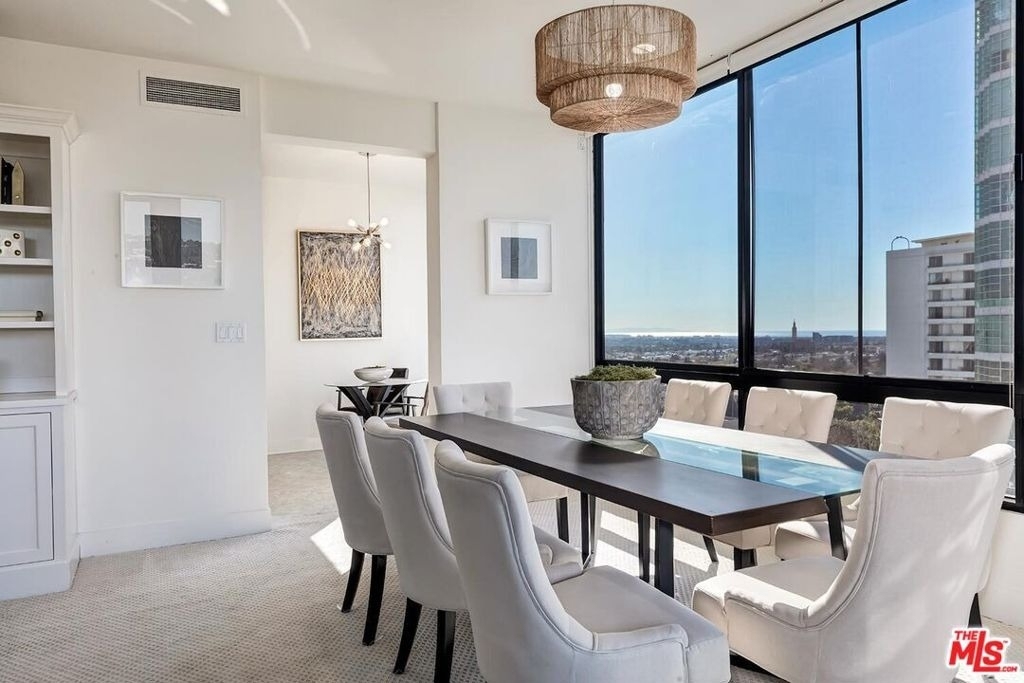10350 Wilshire Boulevard - Photo 16