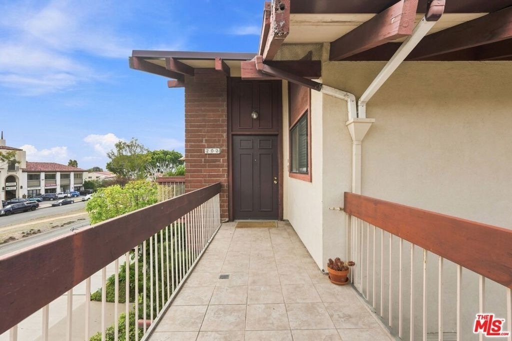 2322 Palos Verdes Drive - Photo 20