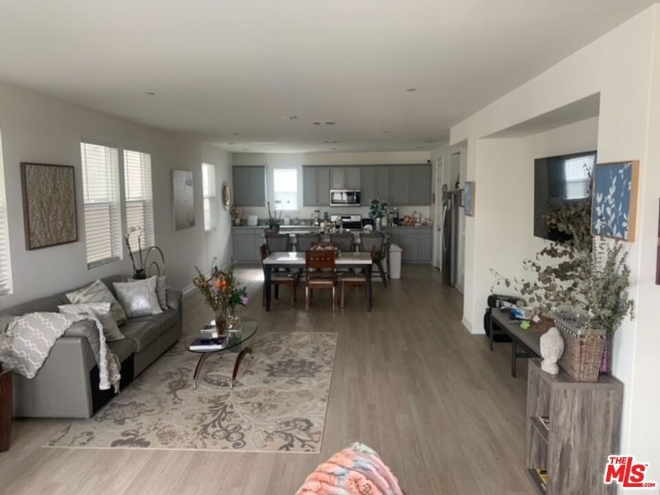 628 Grace Avenue - Photo 15