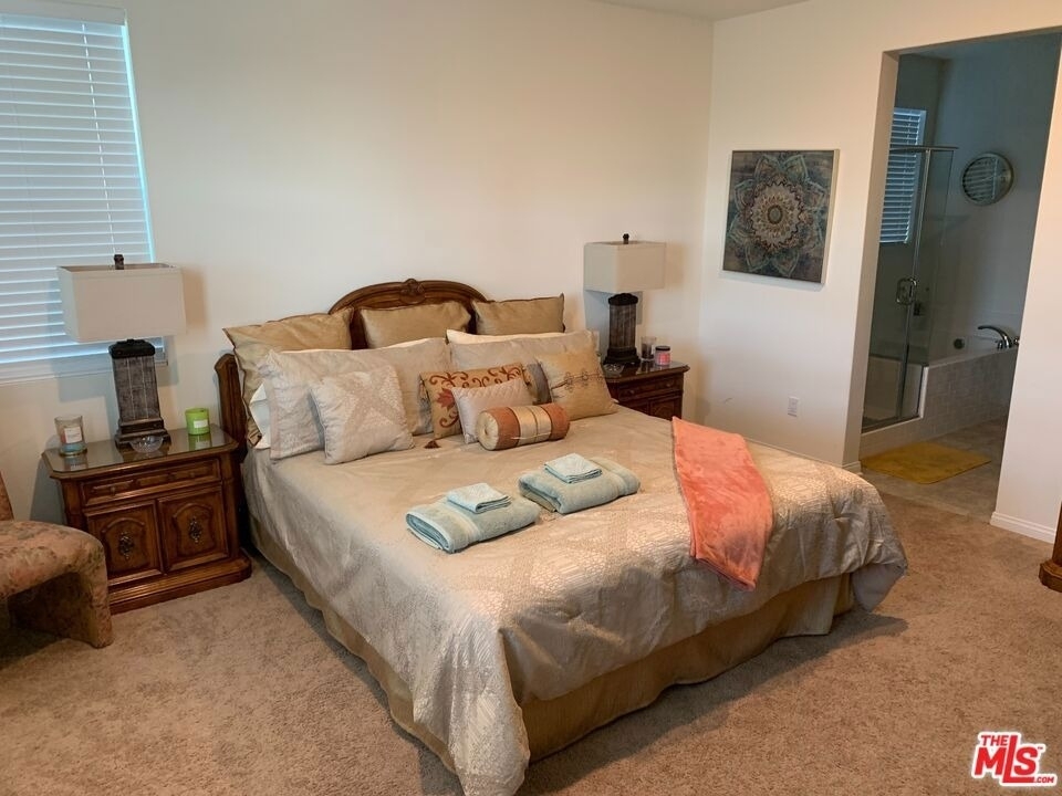 628 Grace Avenue - Photo 13