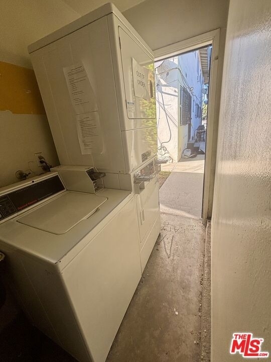 1542 W 60th Street - Photo 20