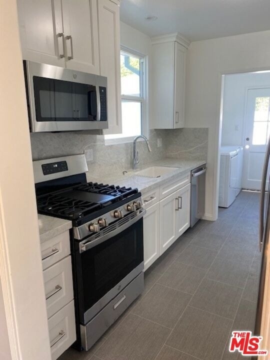 10757 Galvin Street - Photo 3