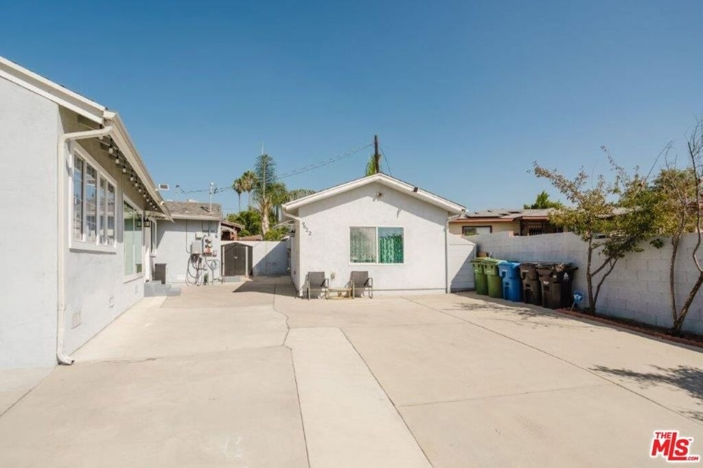 9620 Woodale Avenue - Photo 42