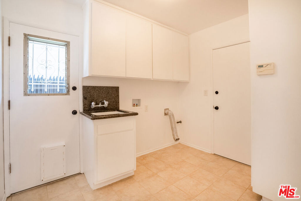 6125 Bedford Avenue - Photo 13