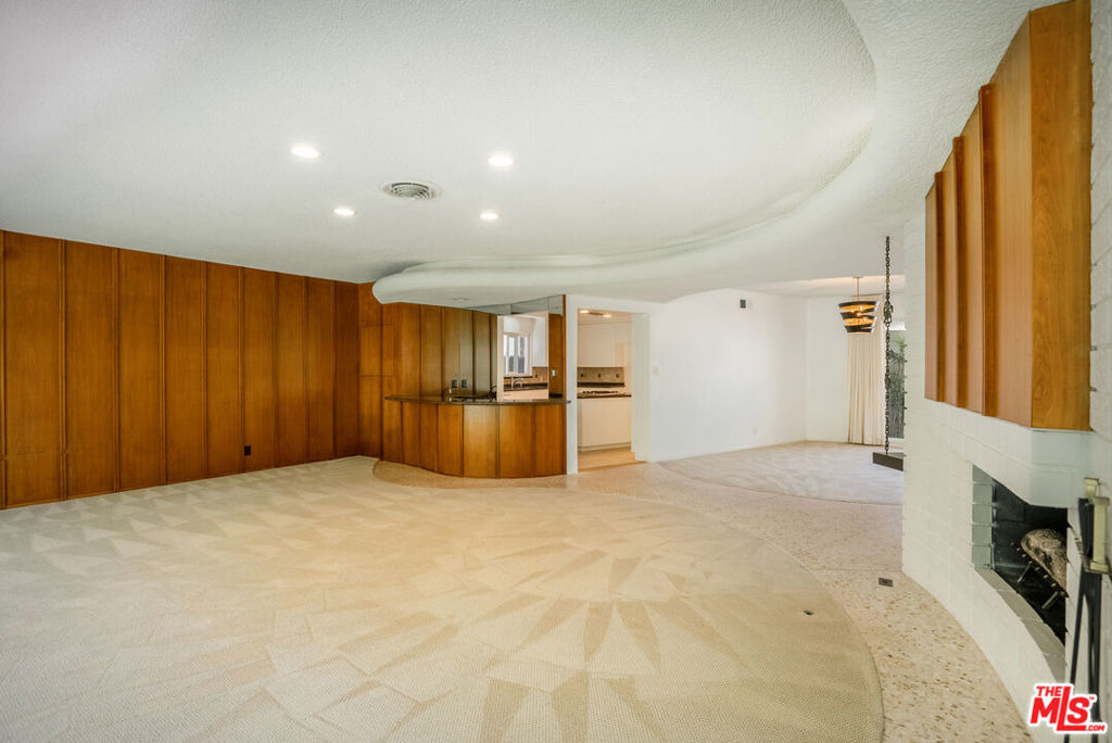 6125 Bedford Avenue - Photo 5
