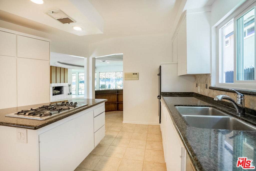 6125 Bedford Avenue - Photo 14