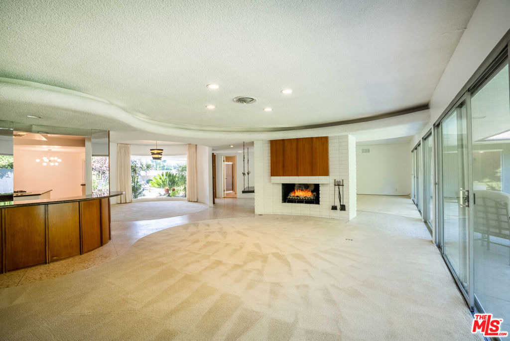 6125 Bedford Avenue - Photo 8