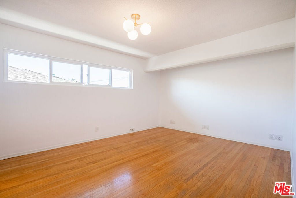6125 Bedford Avenue - Photo 20