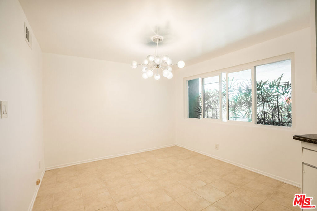 6125 Bedford Avenue - Photo 11