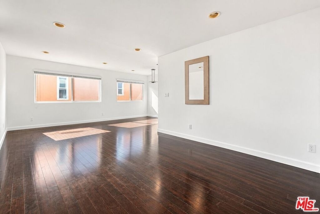 843 4th Street - Photo 2