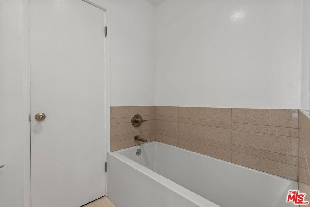 843 4th Street - Photo 8