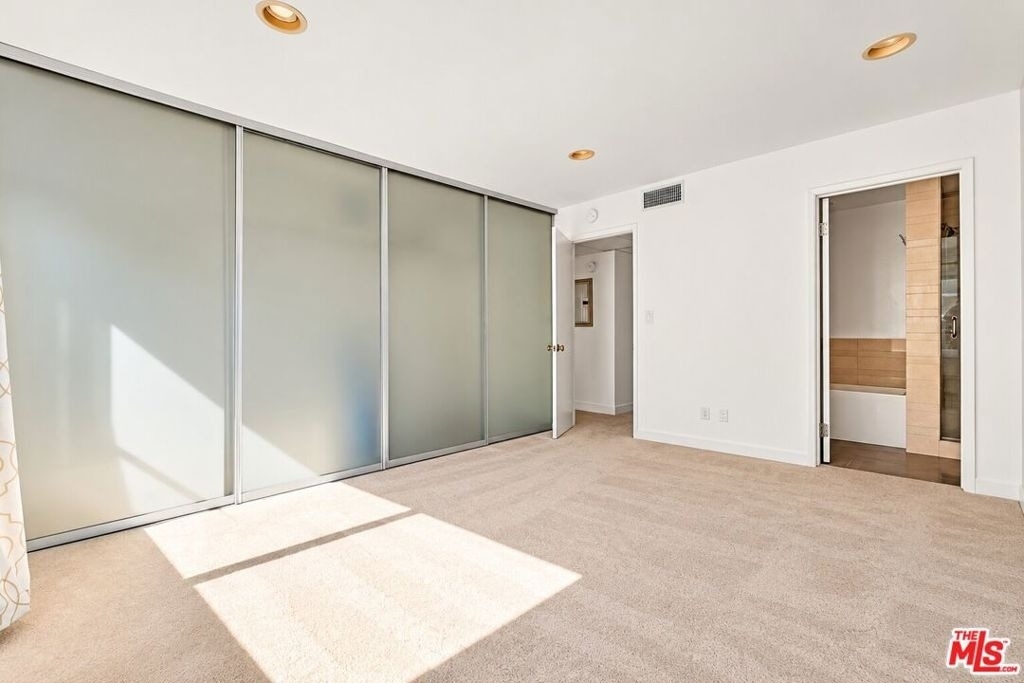 843 4th Street - Photo 3