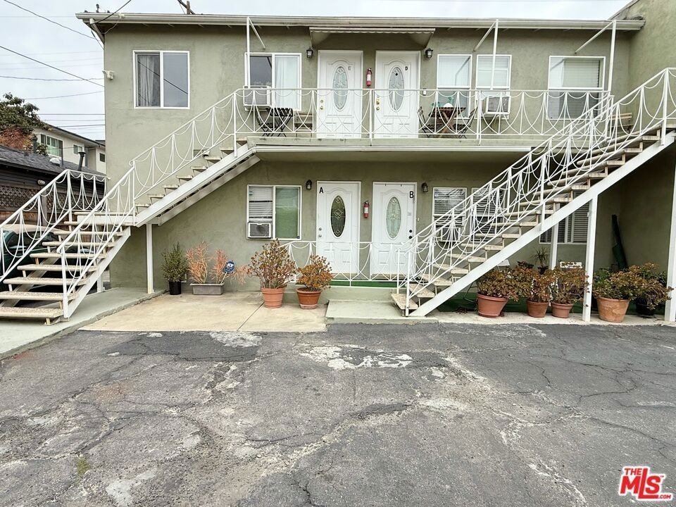 630 N Westbourne Drive - Photo 1