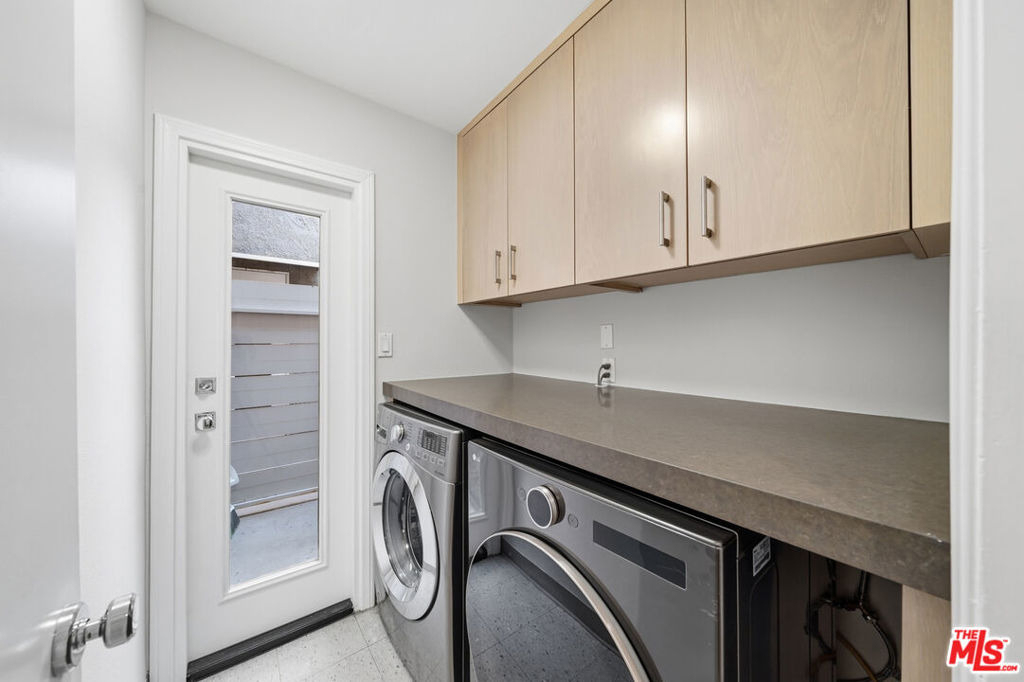 1342 Stanford Street - Photo 10