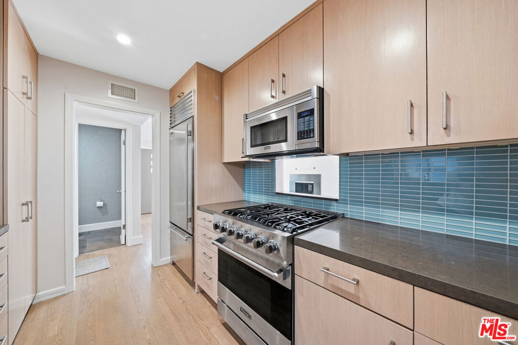 1342 Stanford Street - Photo 8