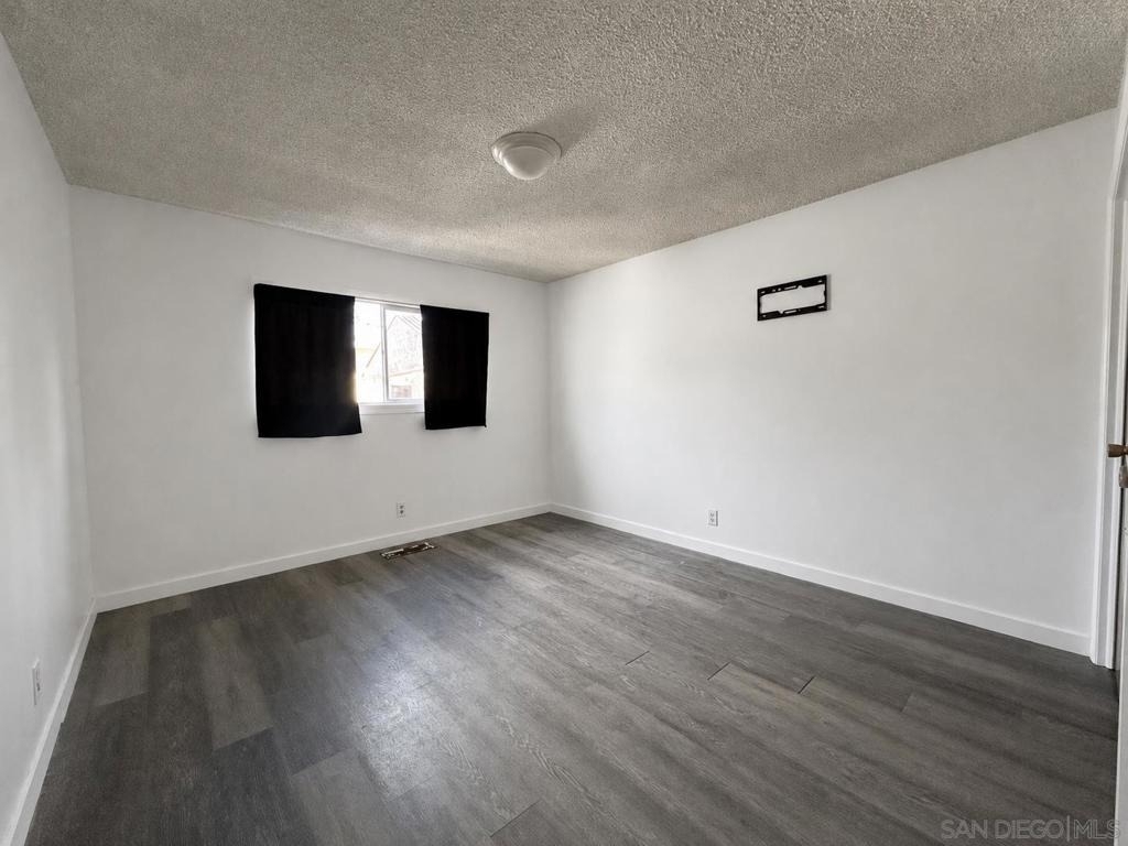 338 W 6th Ave - Photo 8