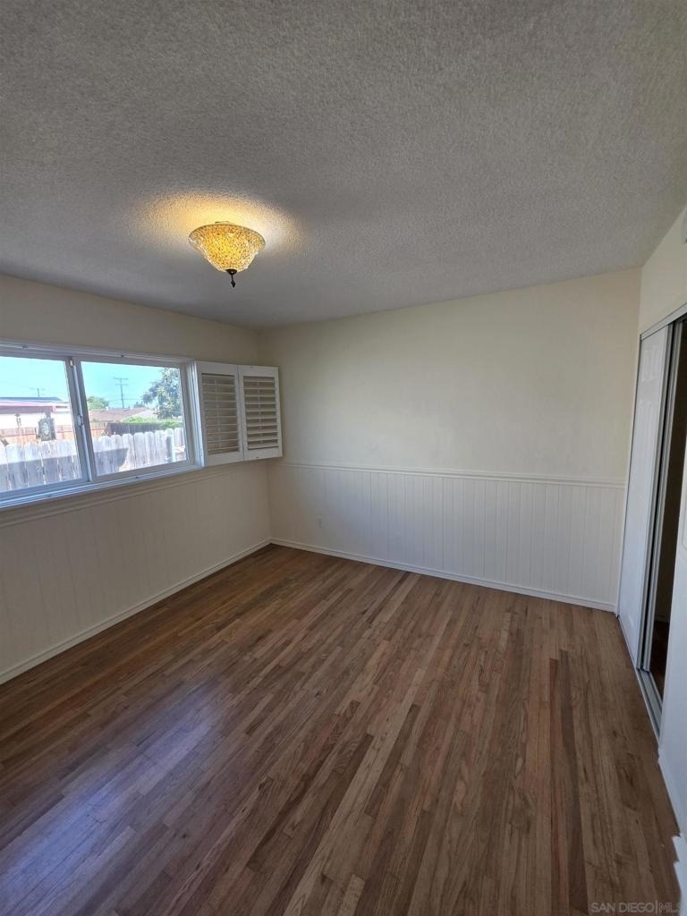 5051 Dubois Drive - Photo 10