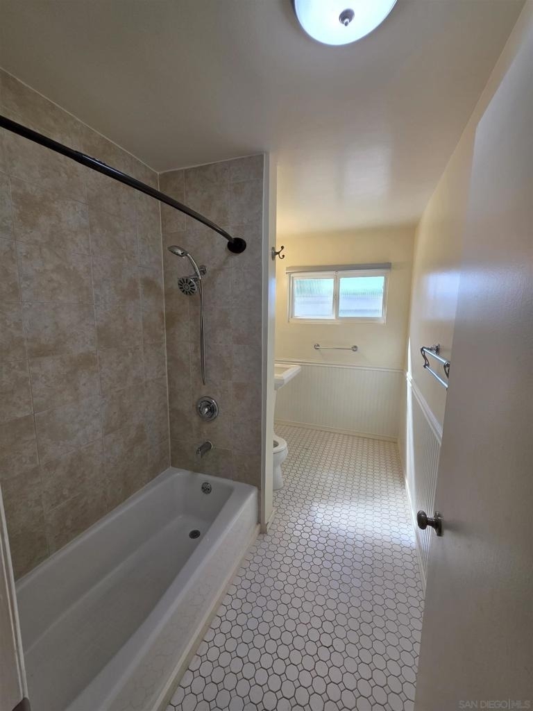 5051 Dubois Drive - Photo 4