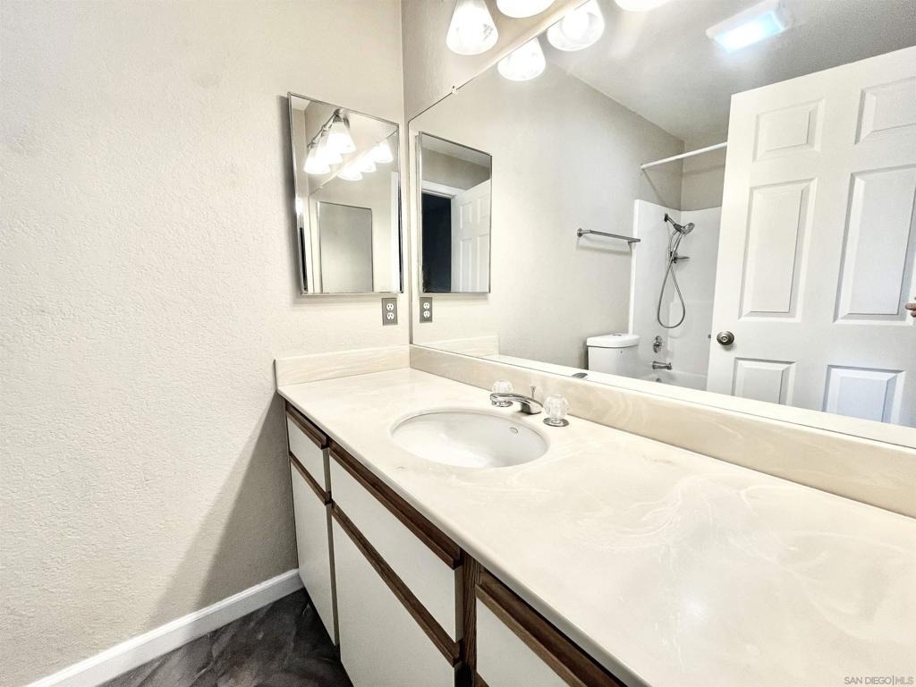 11329 Avenida Los Lobos - Photo 18