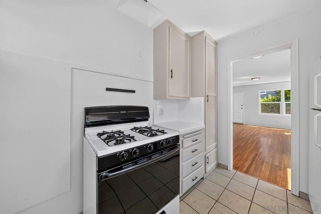 3628 Highland Ave - Photo 3