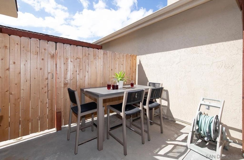 1606 Hackamore Rd - Photo 7