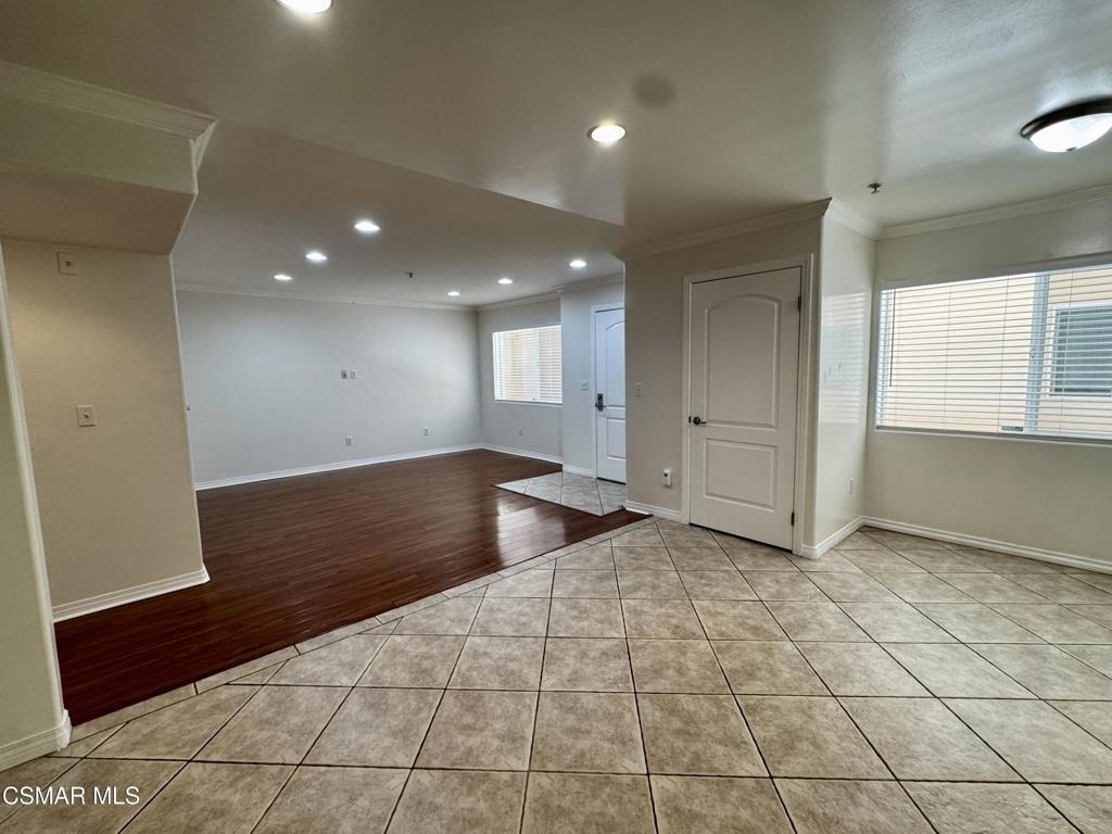 13525 Vanowen Street - Photo 4
