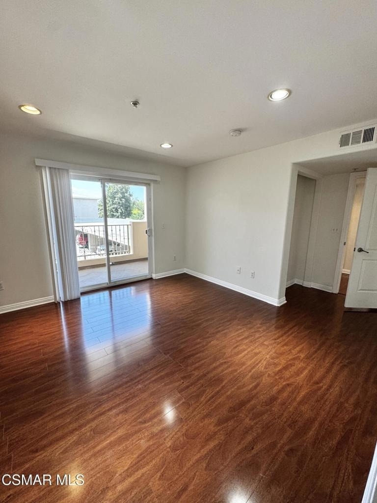 13525 Vanowen Street - Photo 8