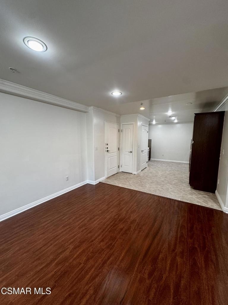 13525 Vanowen Street - Photo 6