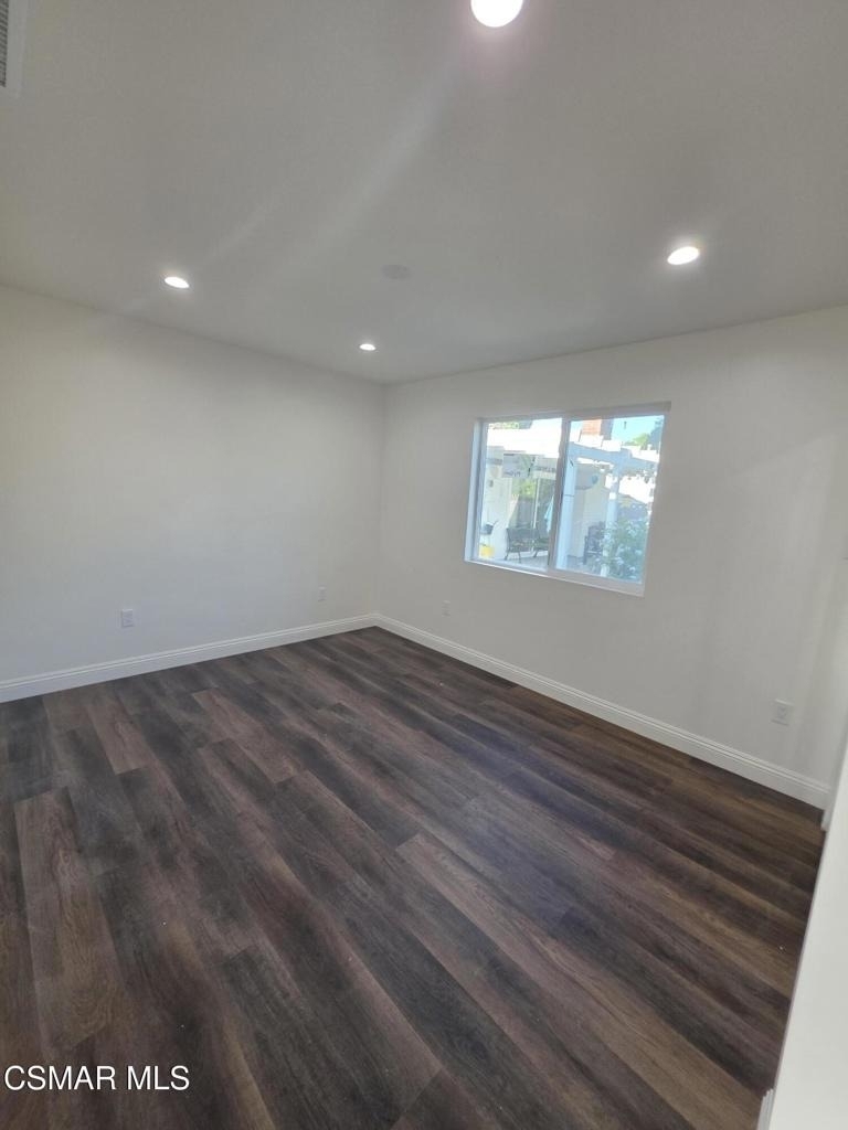 22158 Eccles Street - Photo 10