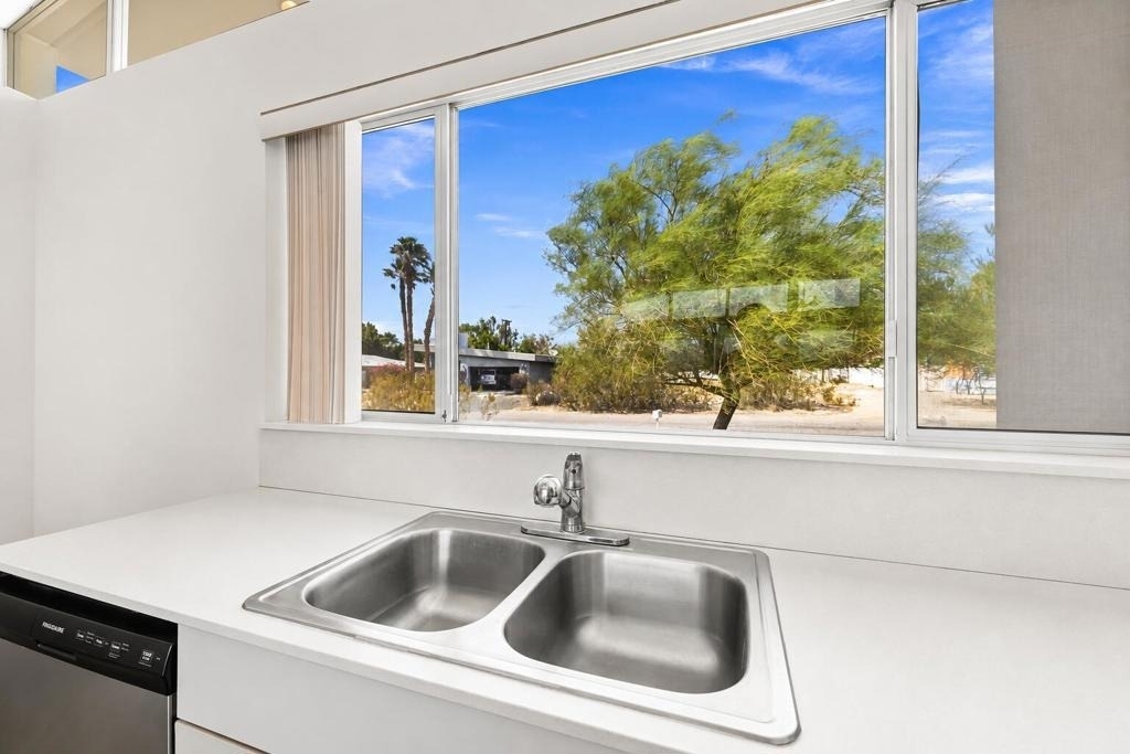 67645 Long Canyon Lane - Photo 9