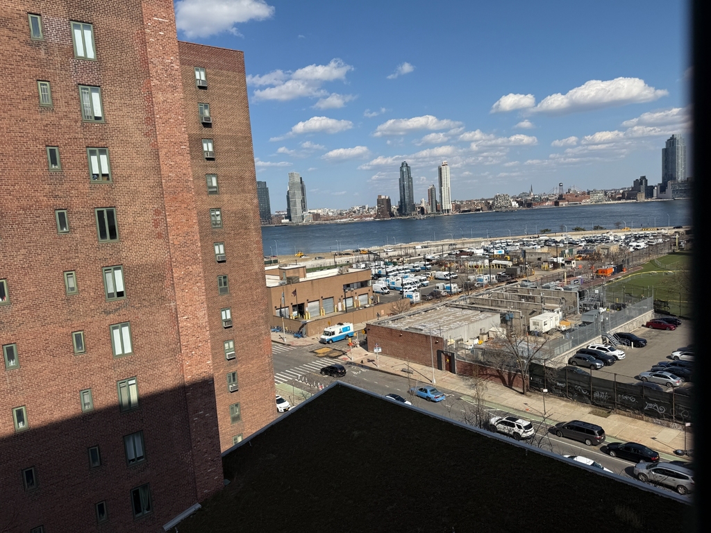 1st Avenue - Photo 14