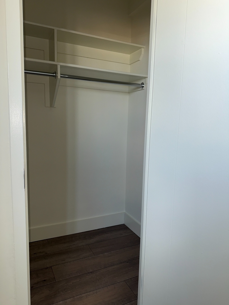 1st Avenue - Photo 3