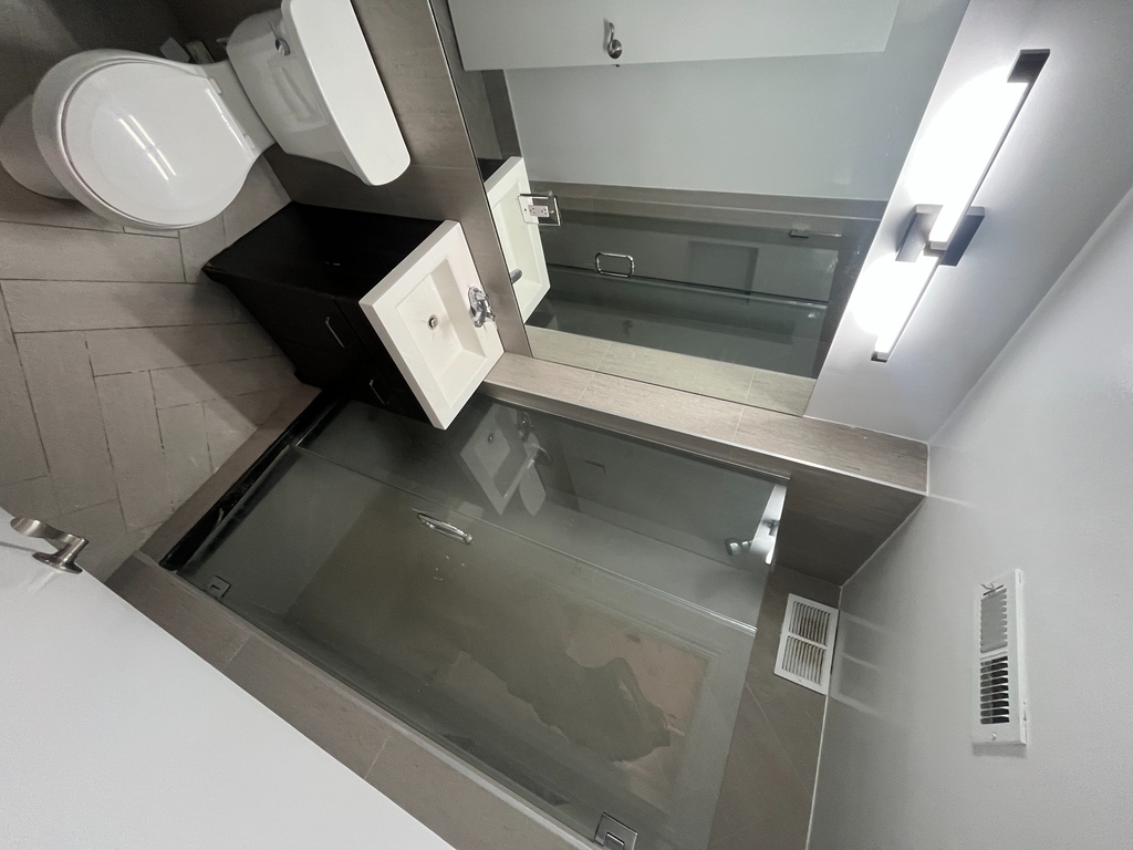 West 34th Street - Photo 8