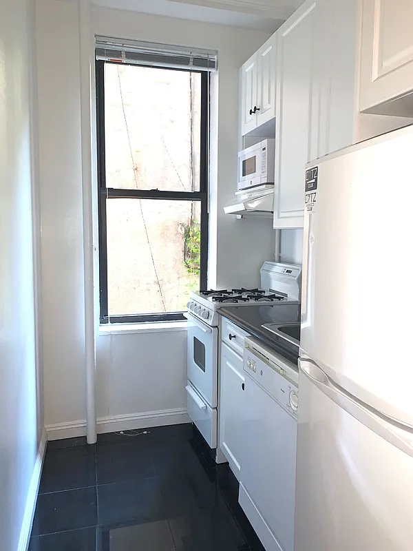East 19th Street - Photo 1