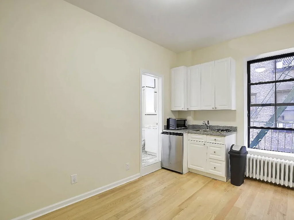 West 72nd Street - Photo 3