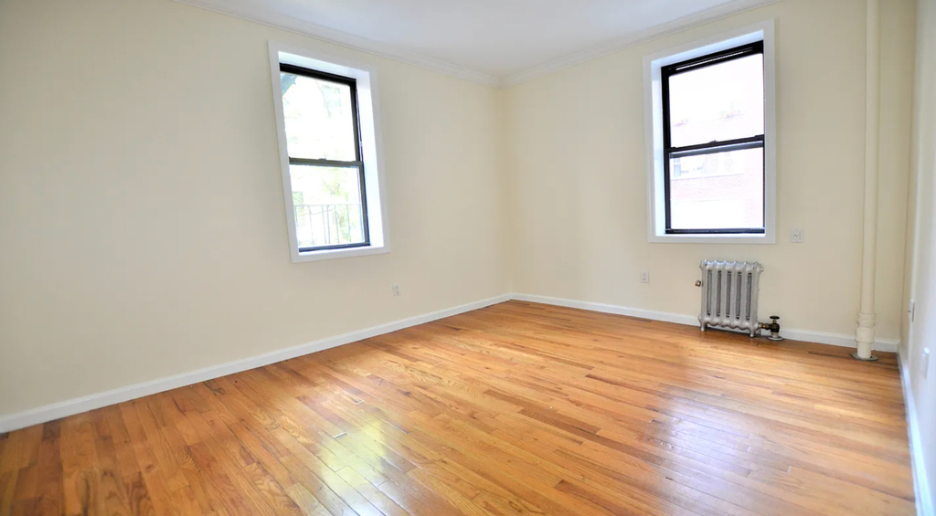 West 45th Street - Photo 0