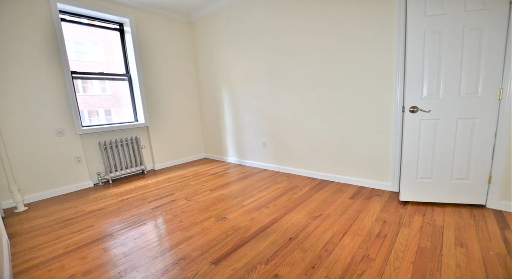 West 45th Street - Photo 2