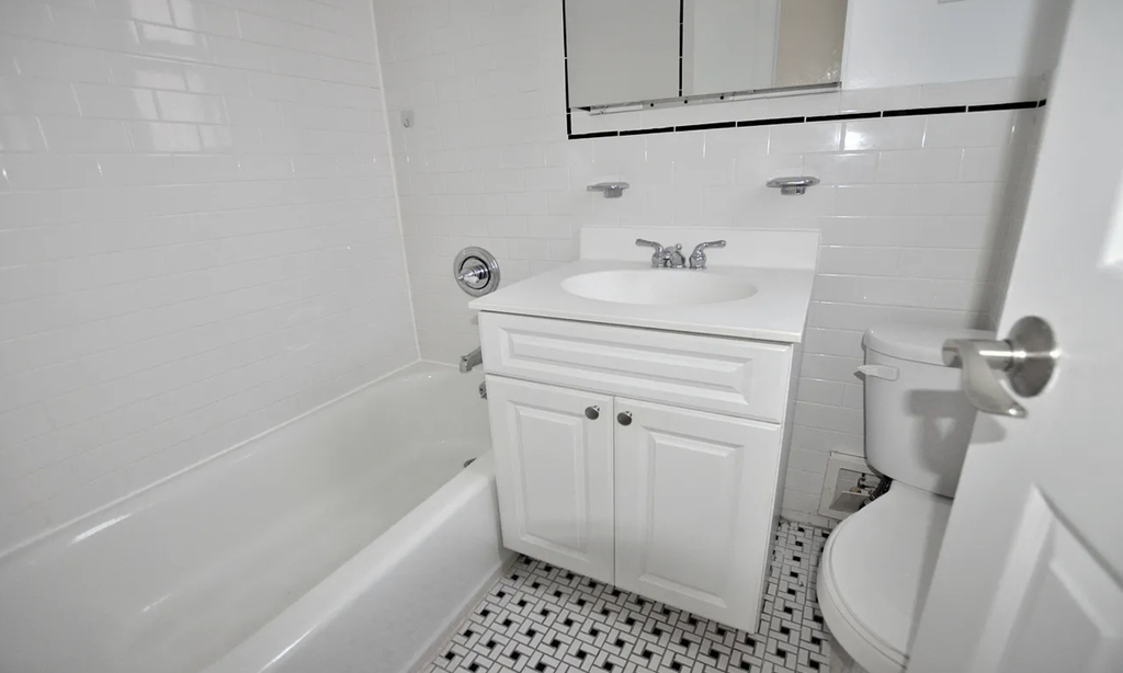 West 45th Street - Photo 5