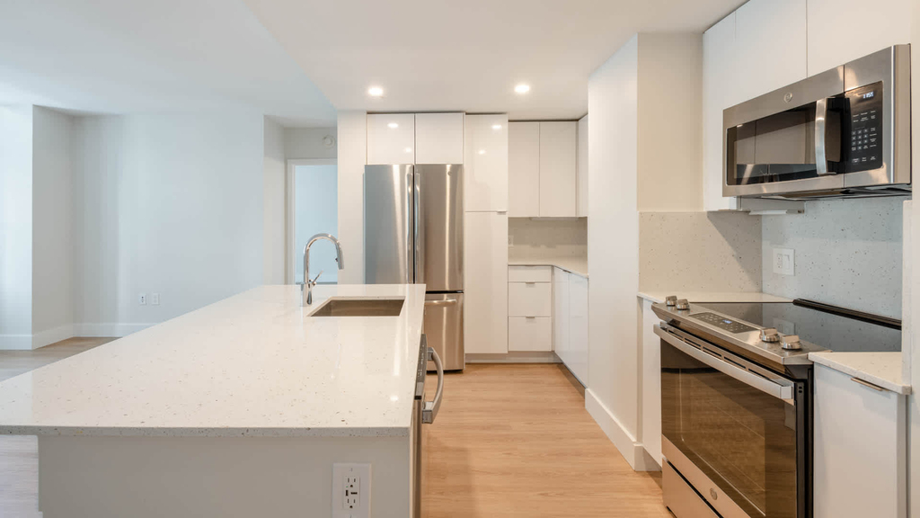660 Washington St. - Photo 2