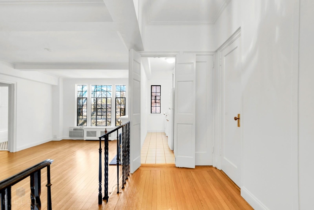 20 Continental Avenue - Photo 6