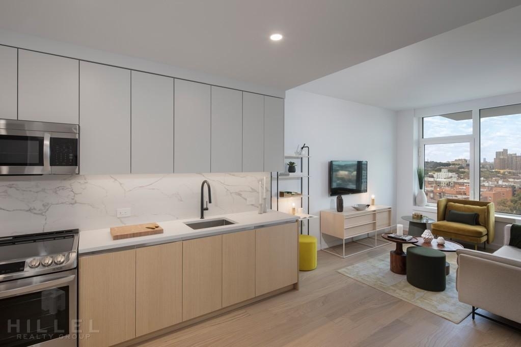 Linden Blvd - Photo 1