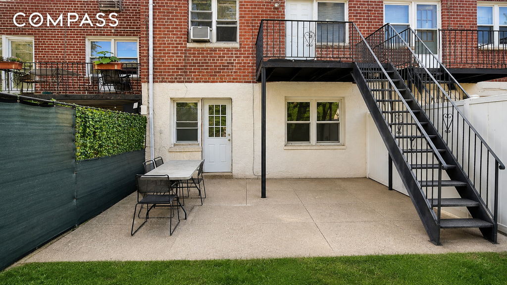 76th Street - Photo 9