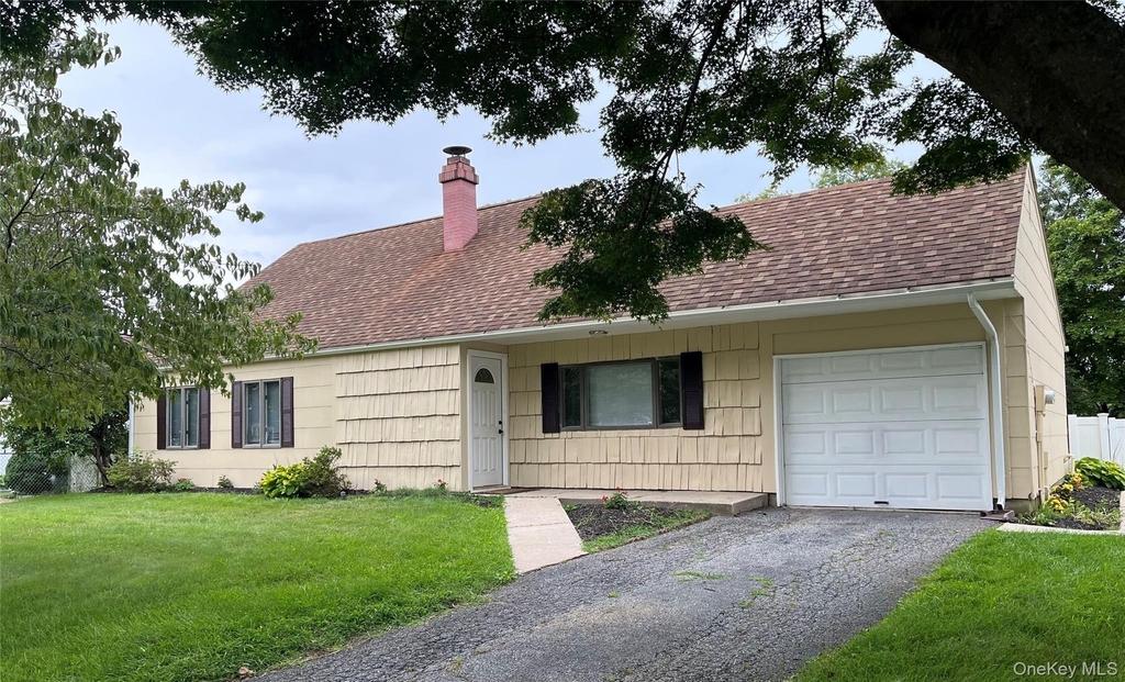 88 Matsunaye Drive - Photo 0