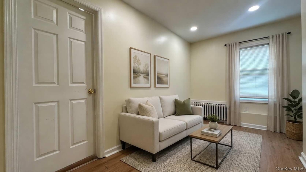 22 Ford Street - Photo 2