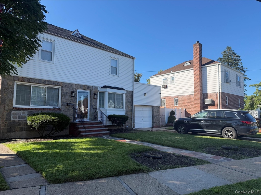 12908 Francis Lewis Boulevard - Photo 7
