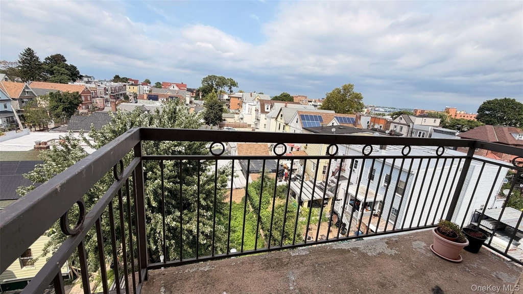 106-07 Northern Boulevard - Photo 4
