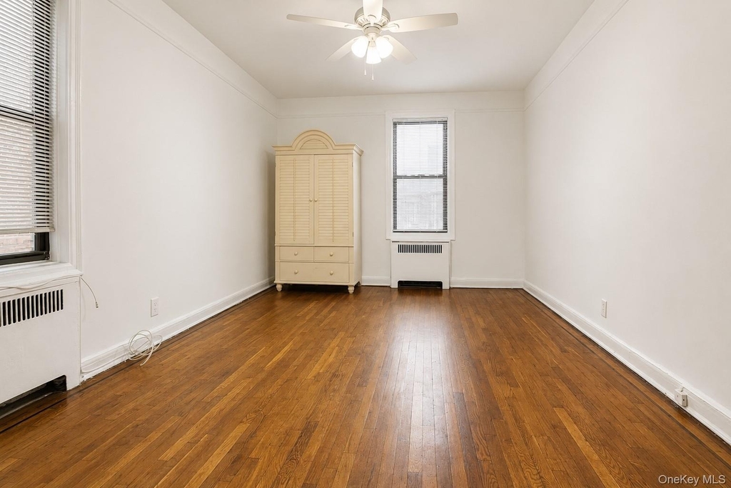 167-10 Crocheron Avenue - Photo 12