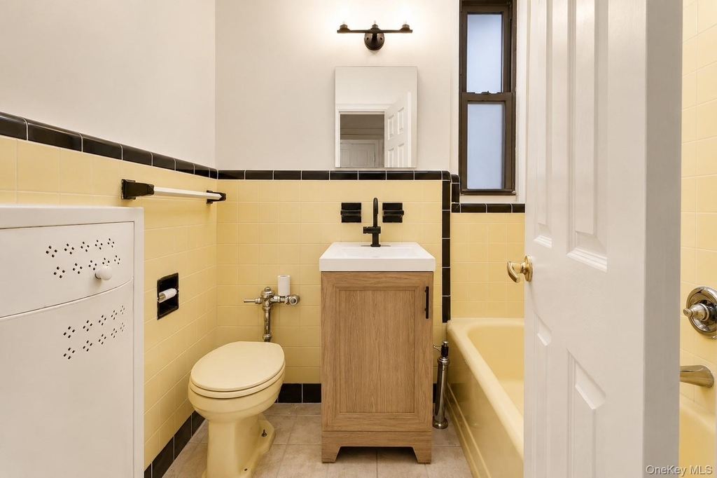 167-10 Crocheron Avenue - Photo 10